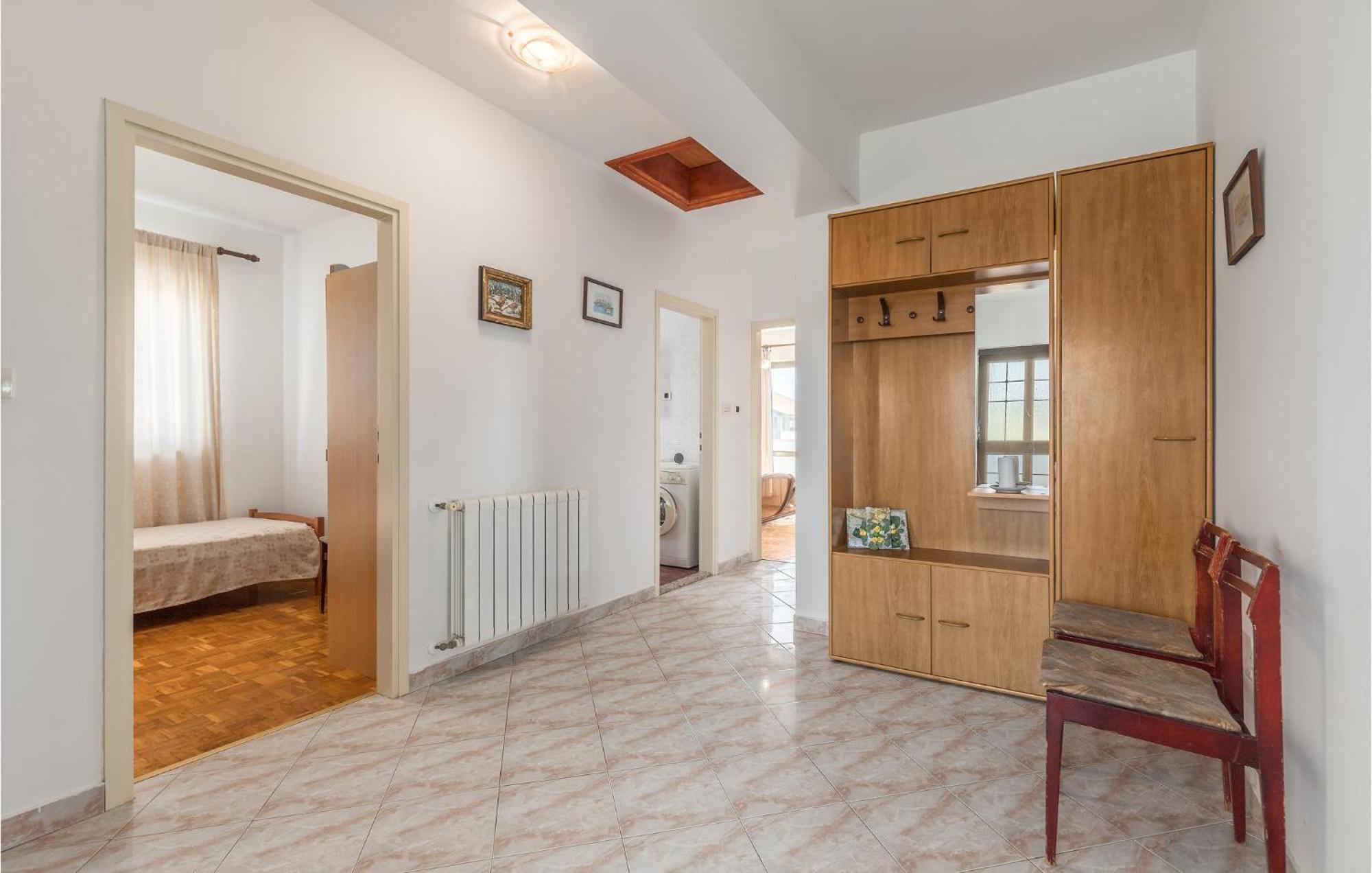 Beautiful Home In Visnjan With Wifi Kültér fotó